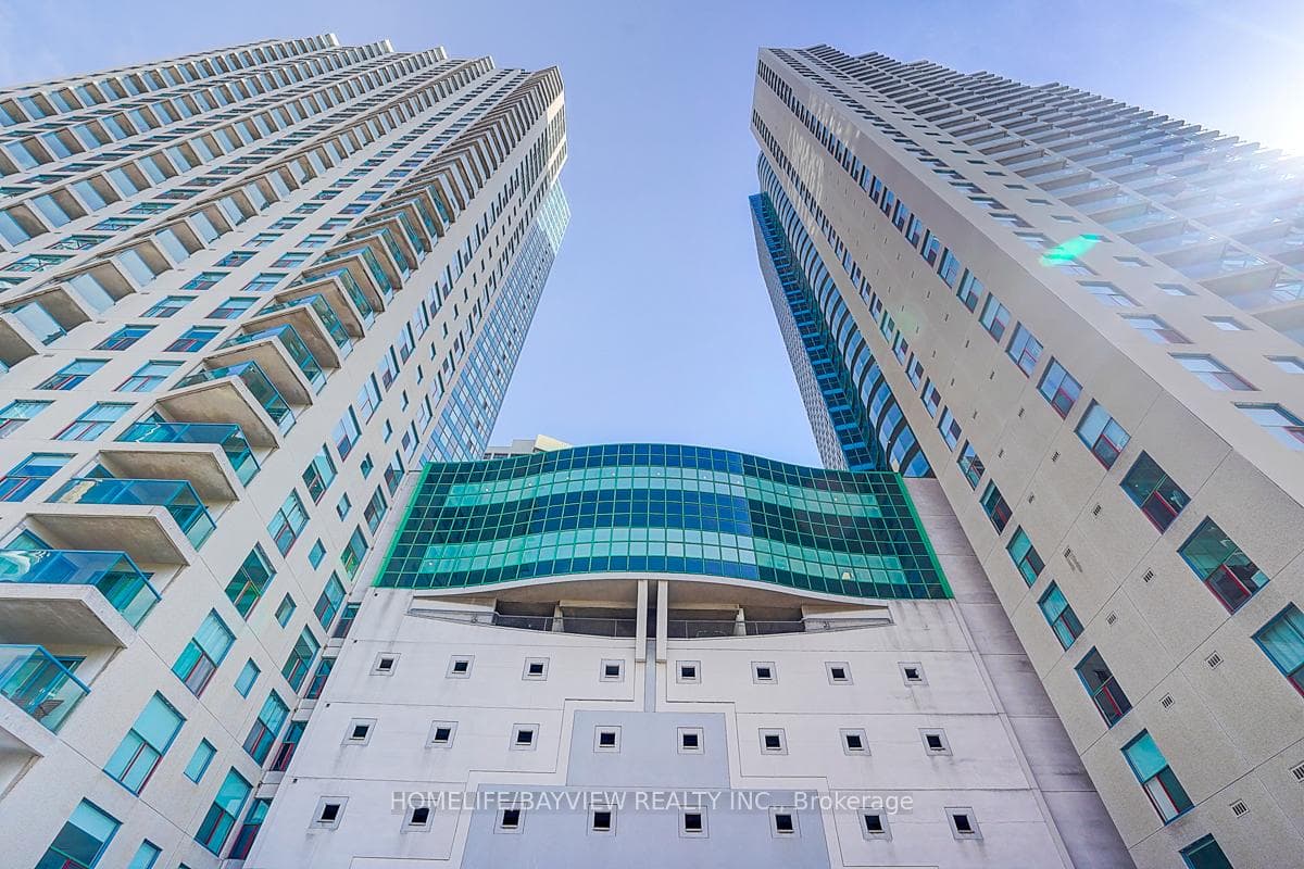 99 Harbour Square Unit 3108, Downtown Toronto / Waterfront, ON M5J 2H2 - Photo 1