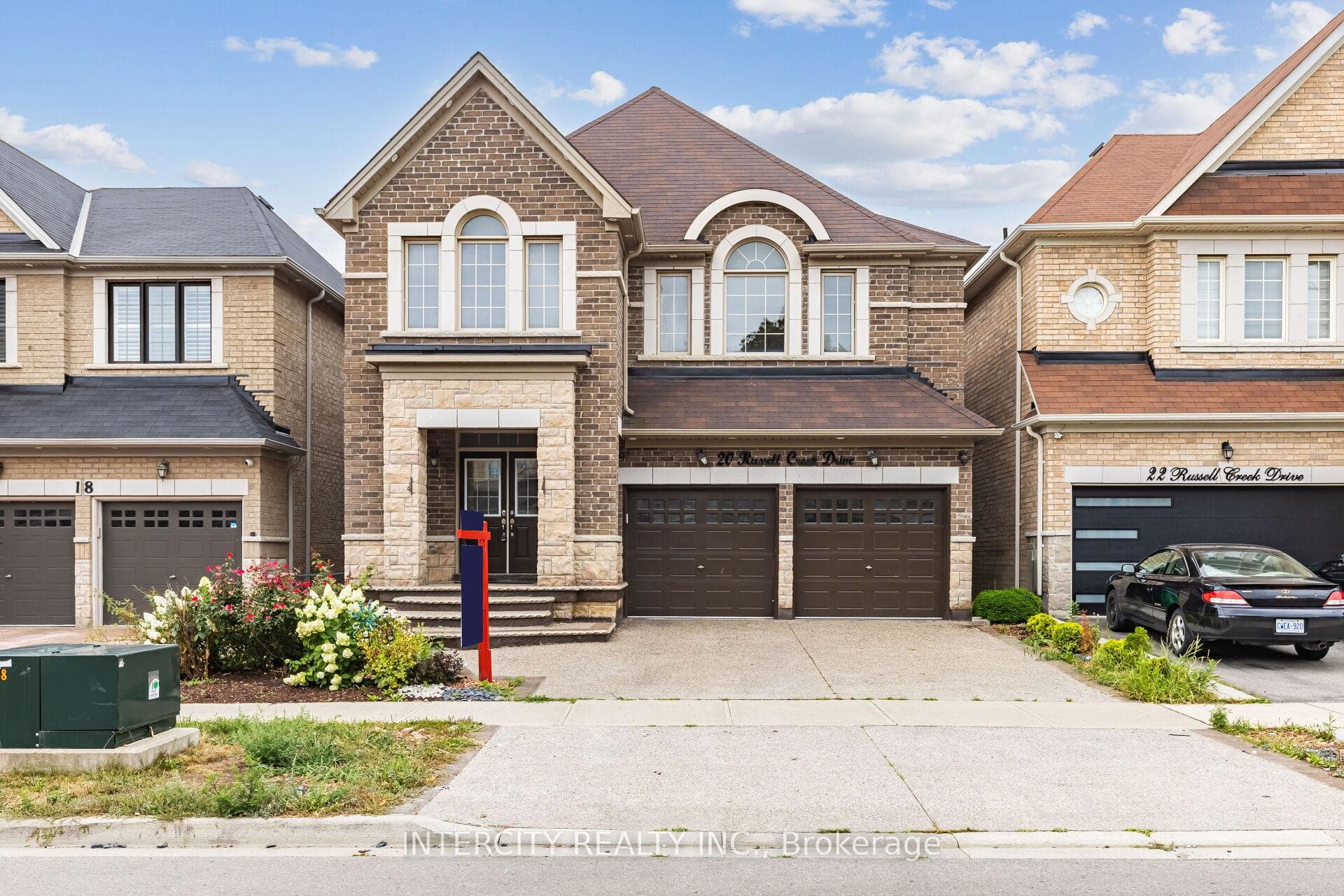 20 Russell Creek Drive, Brampton, ON L6R 3Y9 - Photo 1