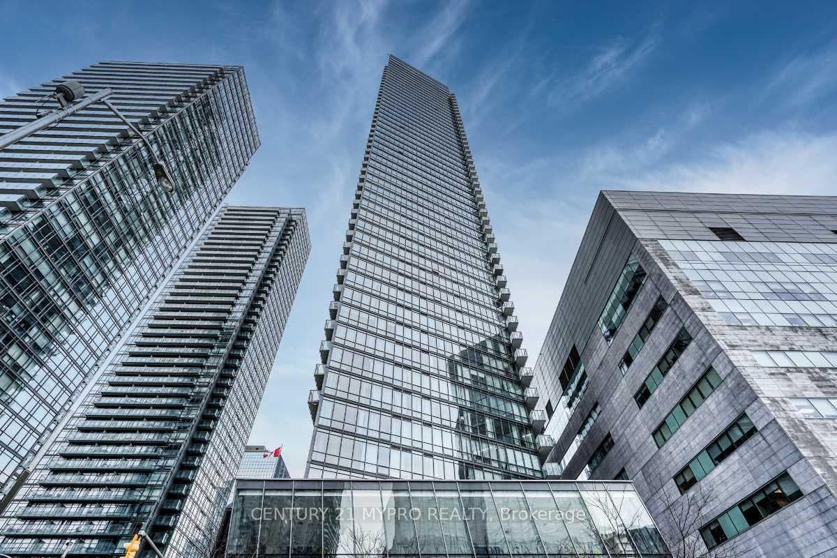 832 Bay Street Unit 2810, Downtown Toronto / Waterfront, ON M5S 1Z6 - Photo 1