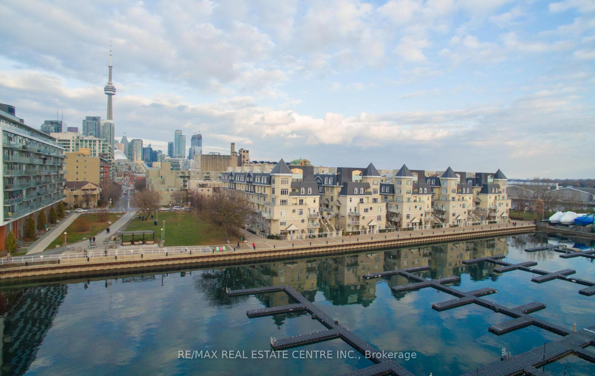 38 Stadium Road Unit 688, Downtown Toronto / Waterfront, ON M5V 3P4 - Photo 1