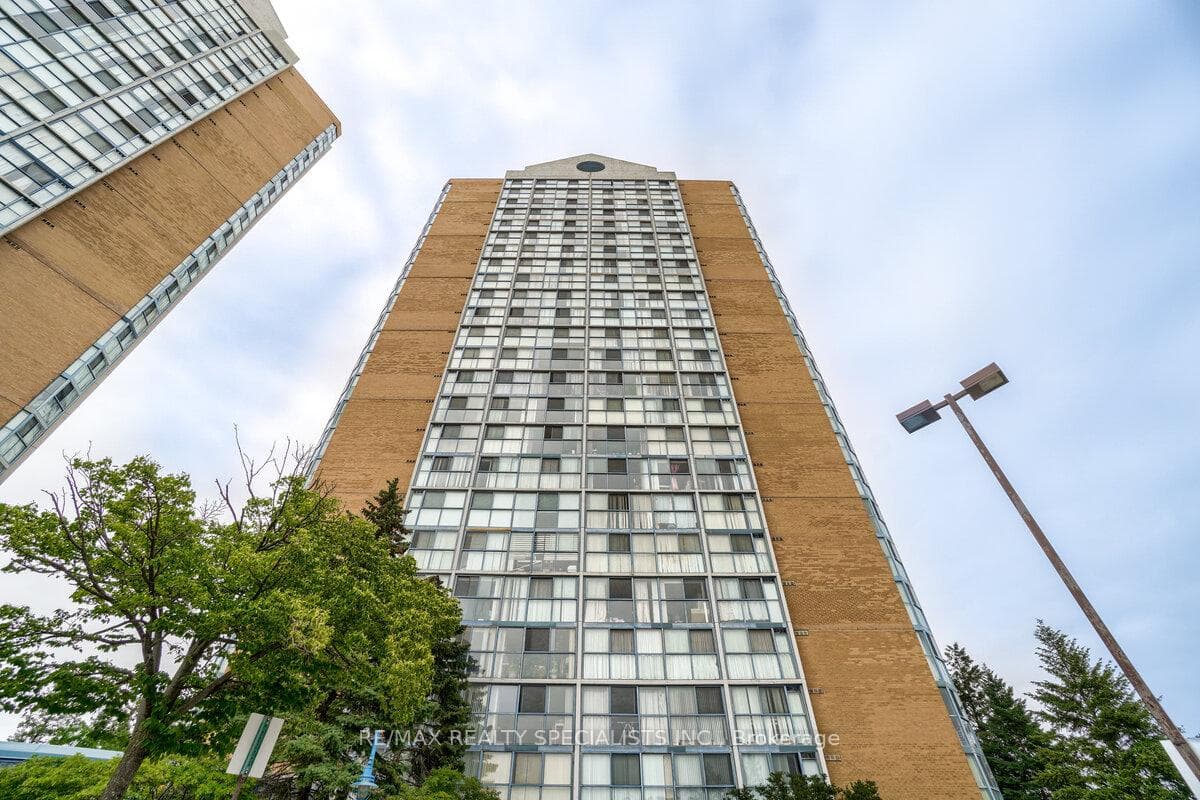 35 Trailwood Drive Unit 1615, Mississauga, ON L4Z 3L6 - Photo 1