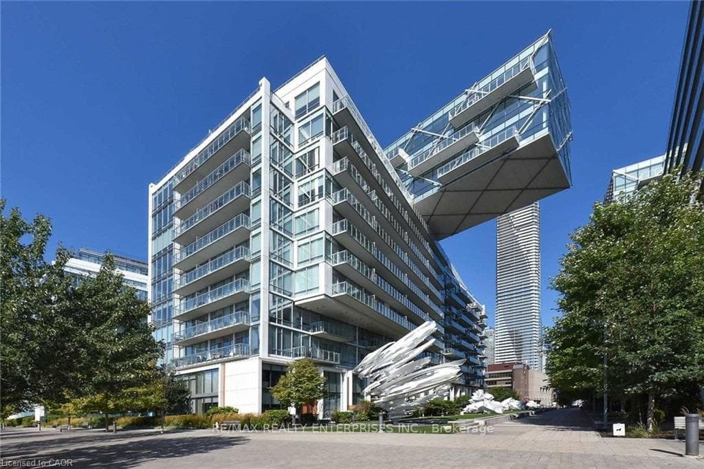 29 Queens Quay Unit 1116, Regent Park / Cabbagetown / St. James Town, ON M5A 0A5 - Photo 1