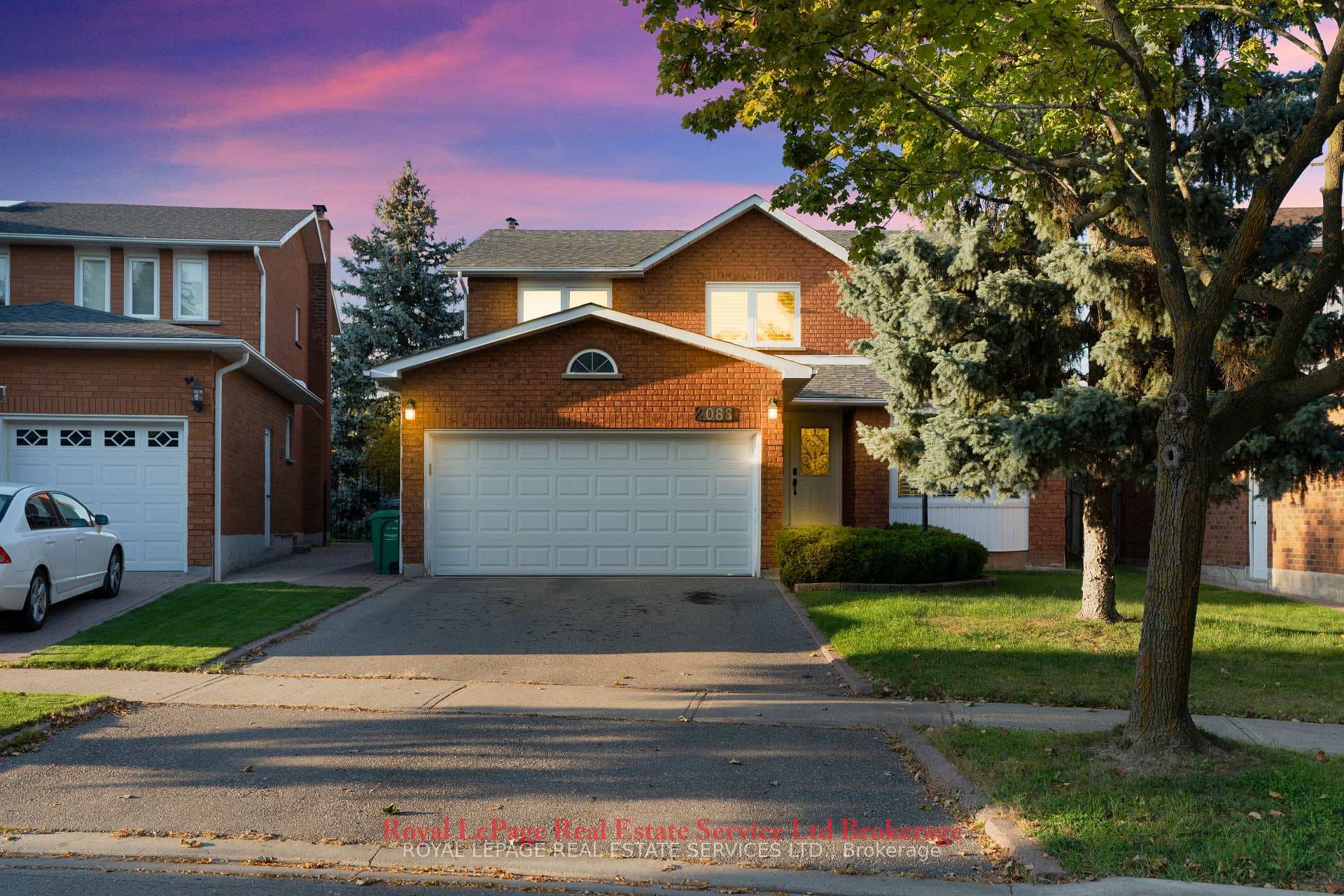 2088 Kempton Park Drive, Mississauga, ON L5M 2Y9 - Photo 1