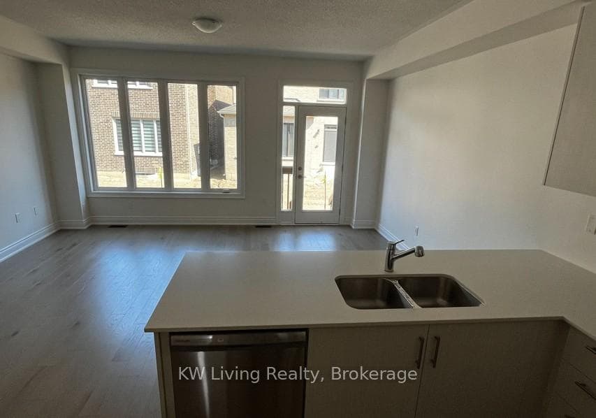 31 Bermondsey Way, Brampton, ON L6Y 6K9 - Photo 1