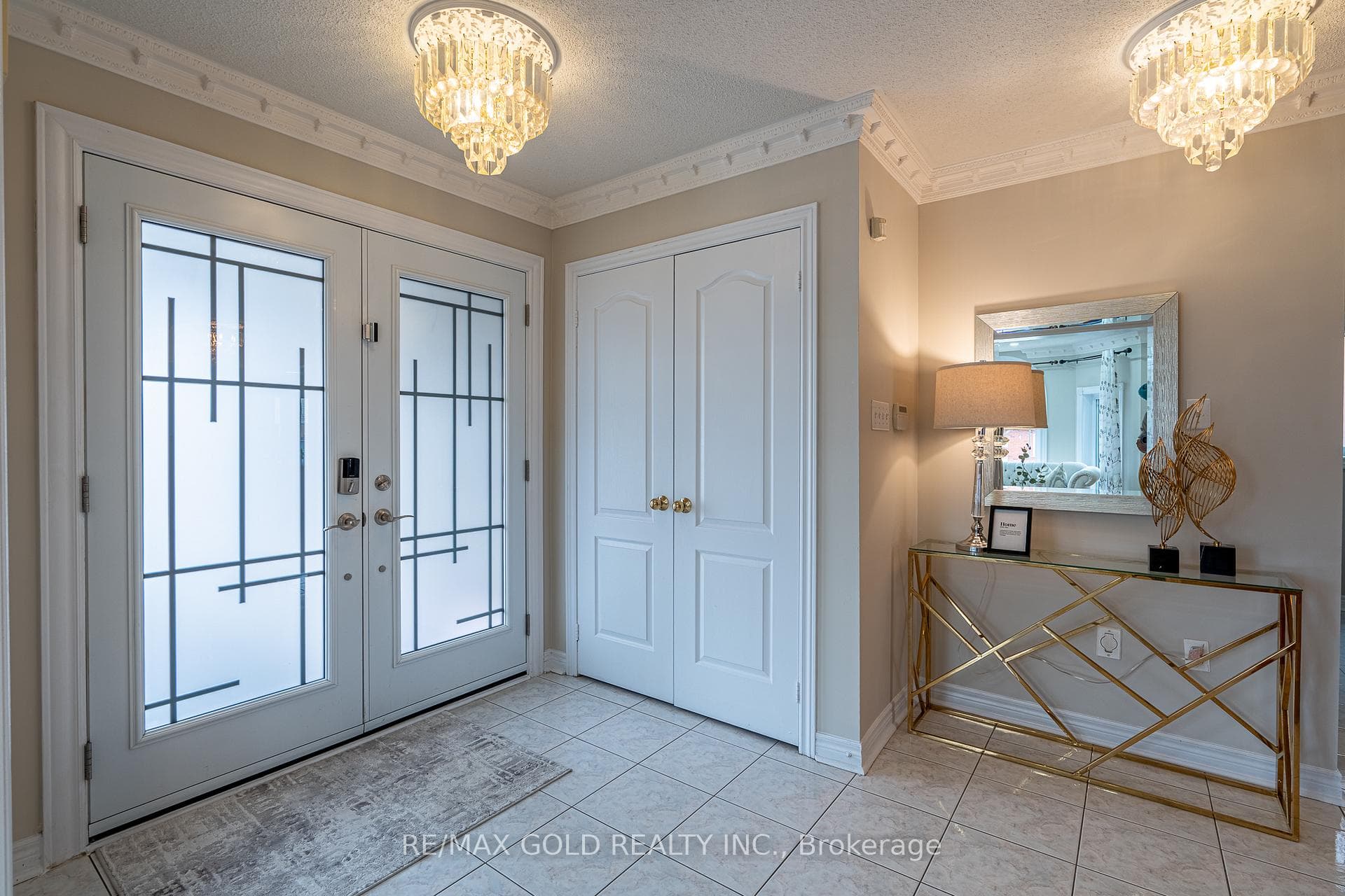 1 Sprucelands Avenue, Brampton, ON L6R 1M5 - Photo 1