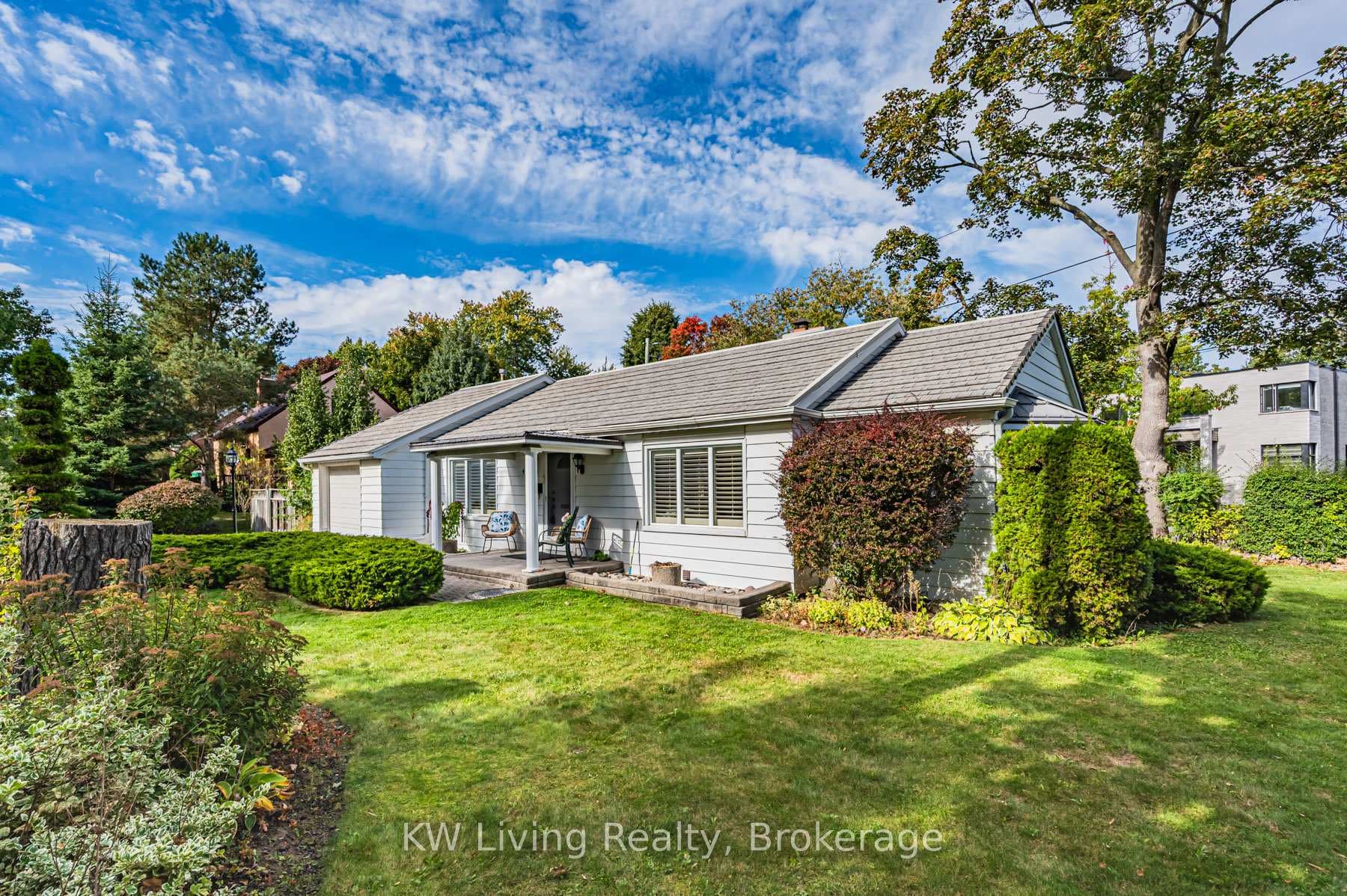 43 Maple Avenue, Mississauga, ON L5H 2R5 - Photo 1