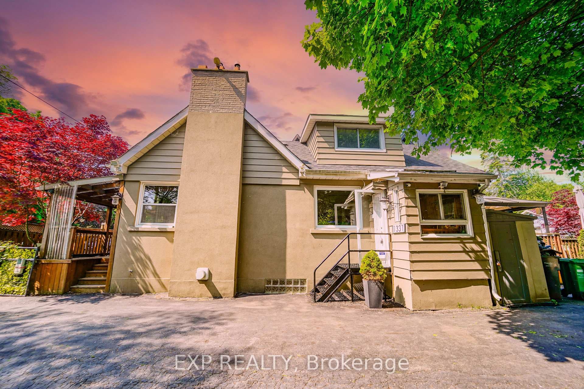 1331 St. James Avenue, Mississauga, ON L5E 1J3 - Photo 1