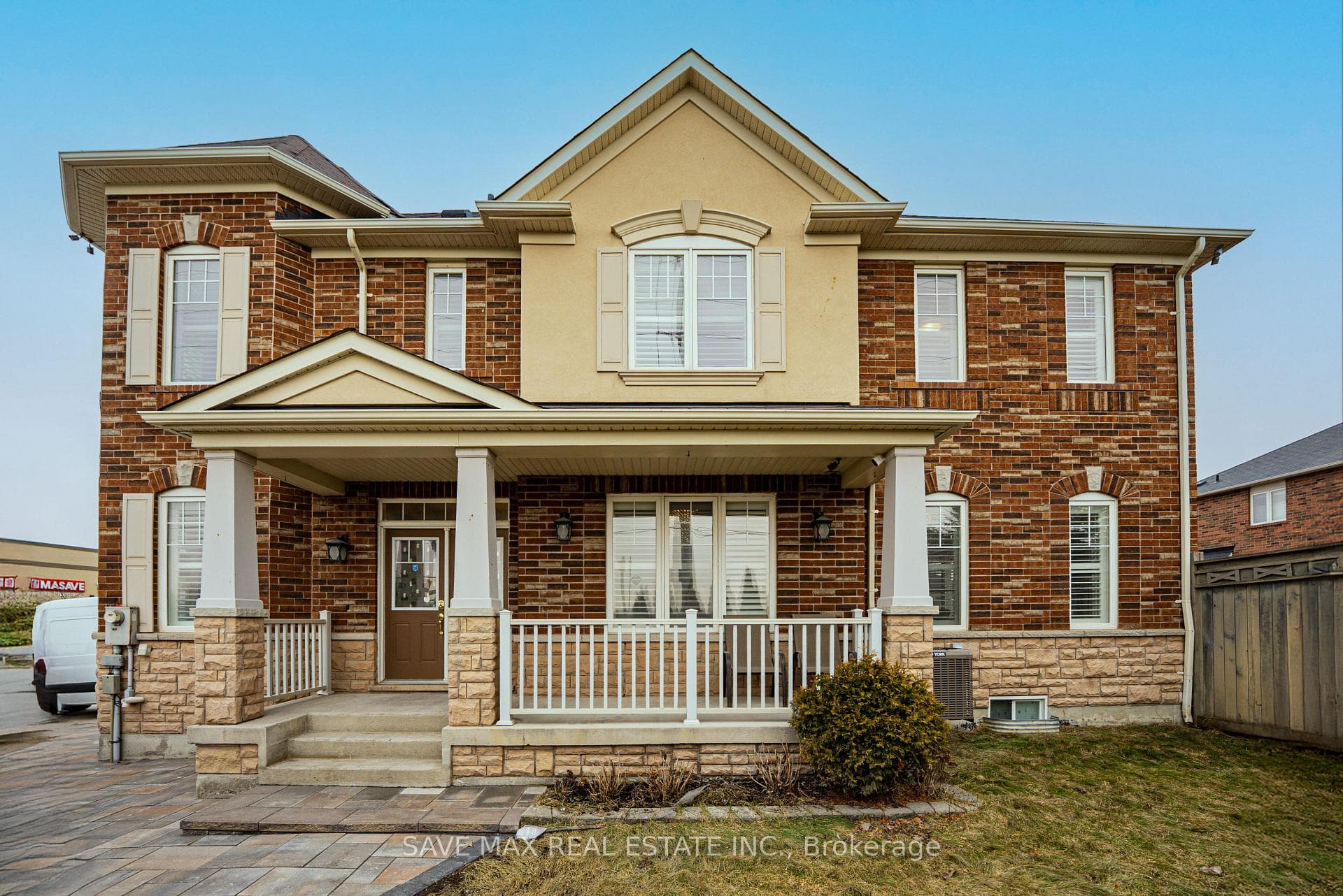 198 Gardenbrooke Trail, Brampton, ON L6P 3C8 - Photo 1