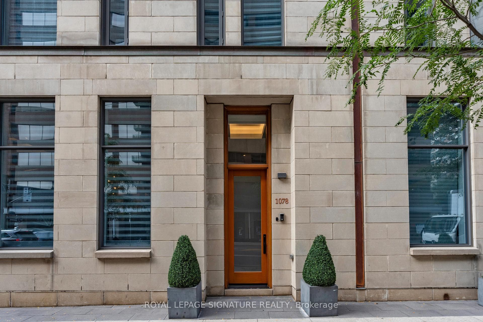 1078 Bay Street, Downtown Toronto / Waterfront, ON M5S 0A3 - Photo 1