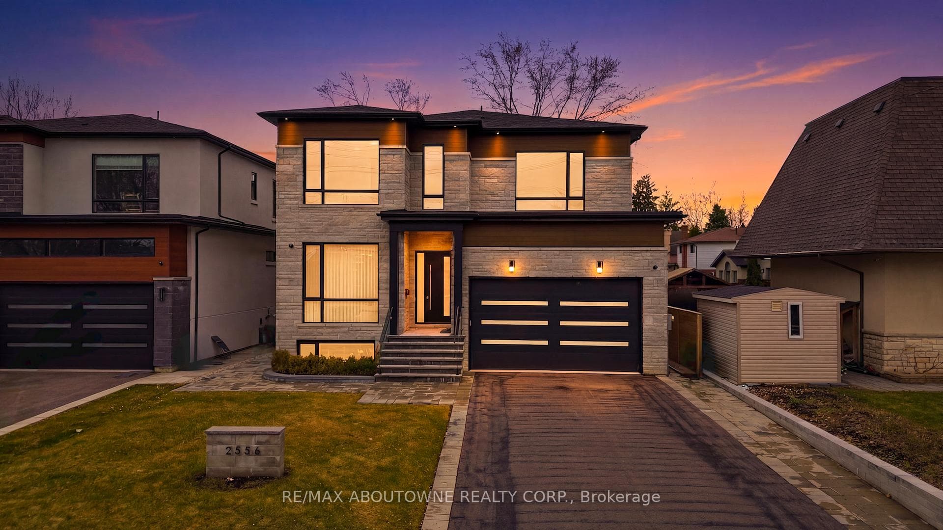 2556 Glengarry Road, Mississauga, ON L5C 1Y3 - Photo 1