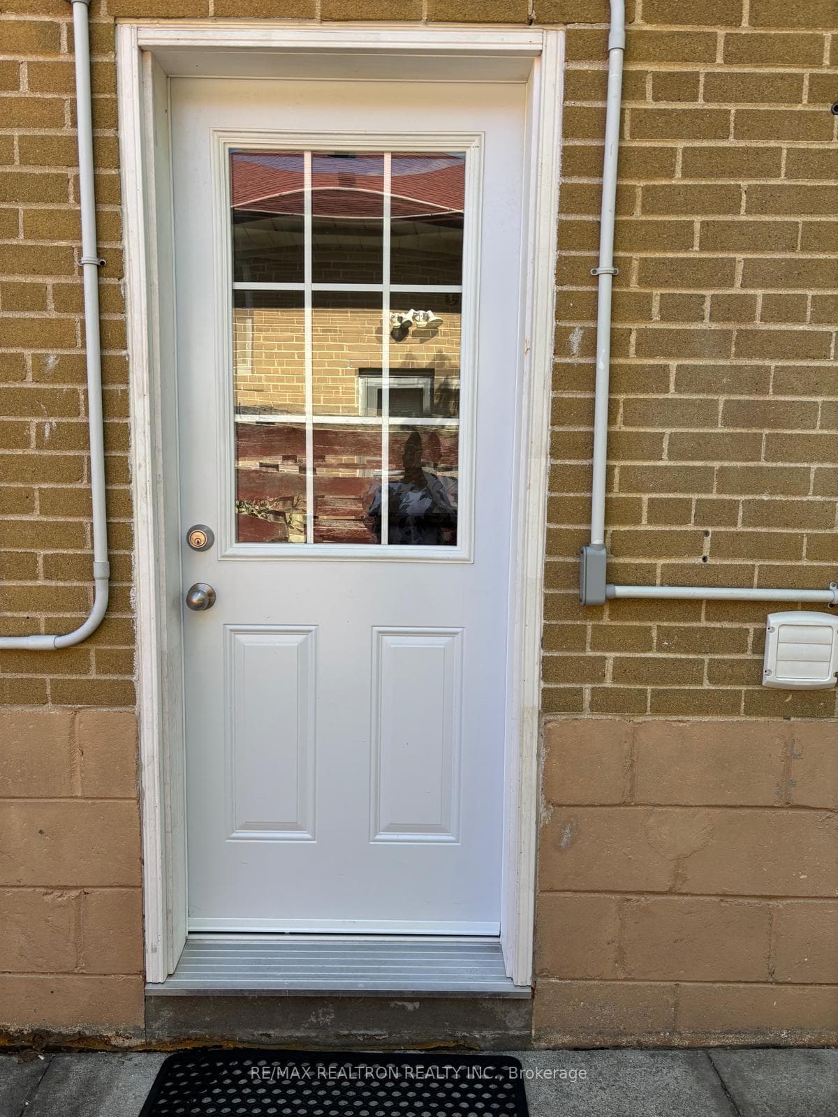 2 Hagersville Court Unit Lower, Etobicoke (Islington / Rexdale), ON M9C 4A3 - Photo 1