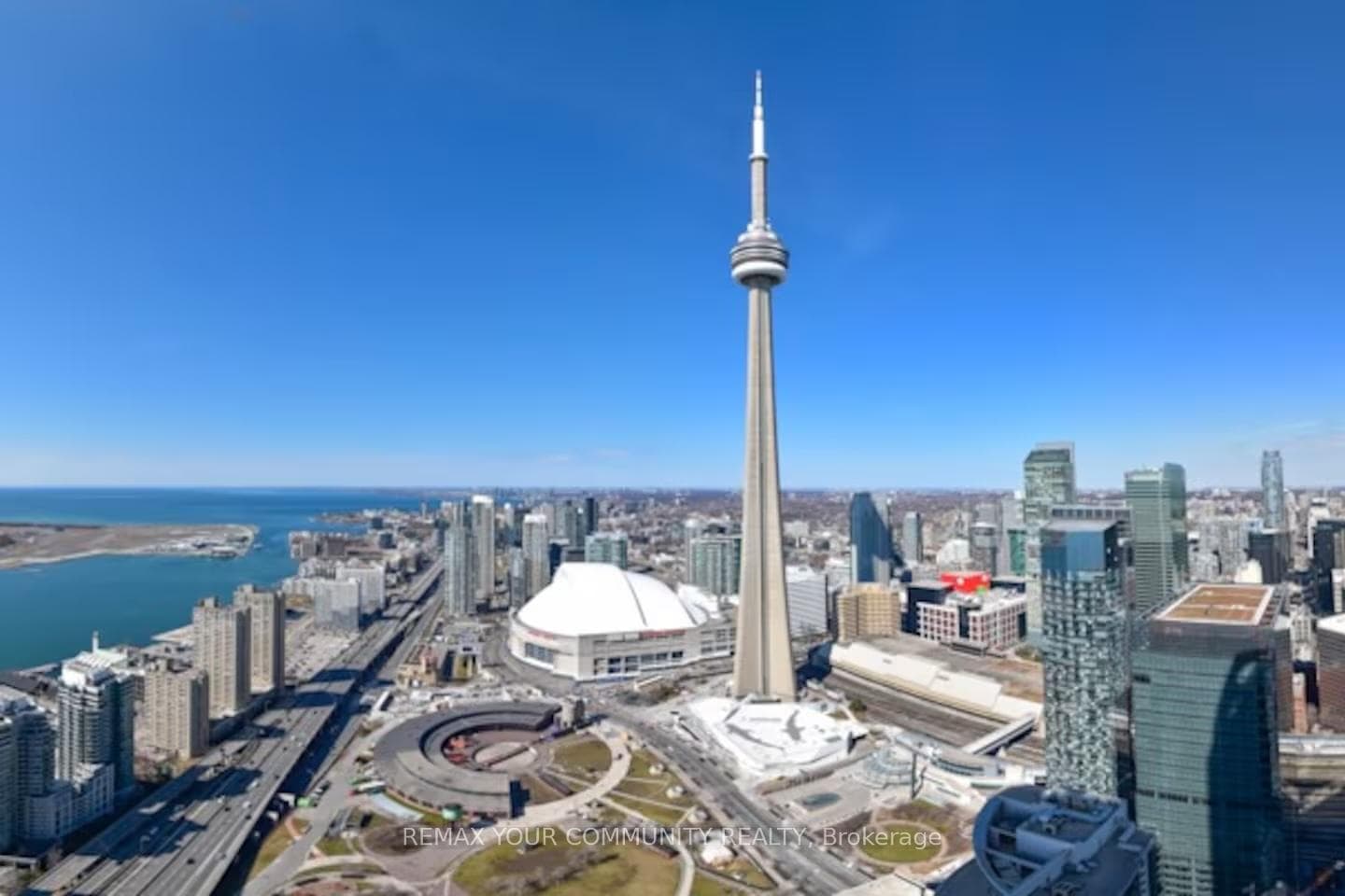 14 York Street Unit 5707, Downtown Toronto / Waterfront, ON M5J 0B1 - Photo 1