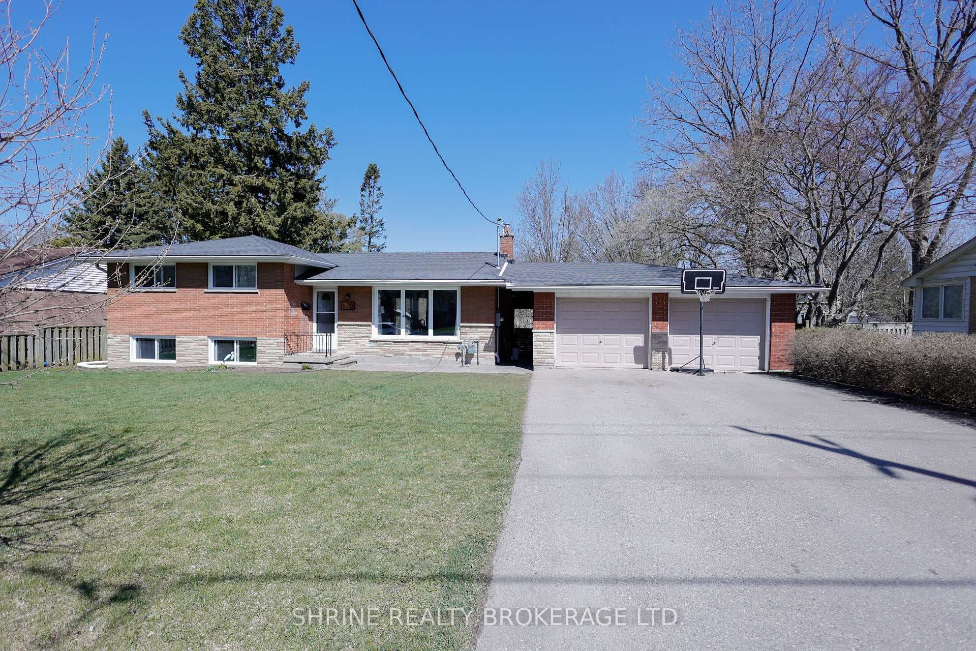 670 Victoria Street, London East, ON N5Y 4C1 - Photo 1