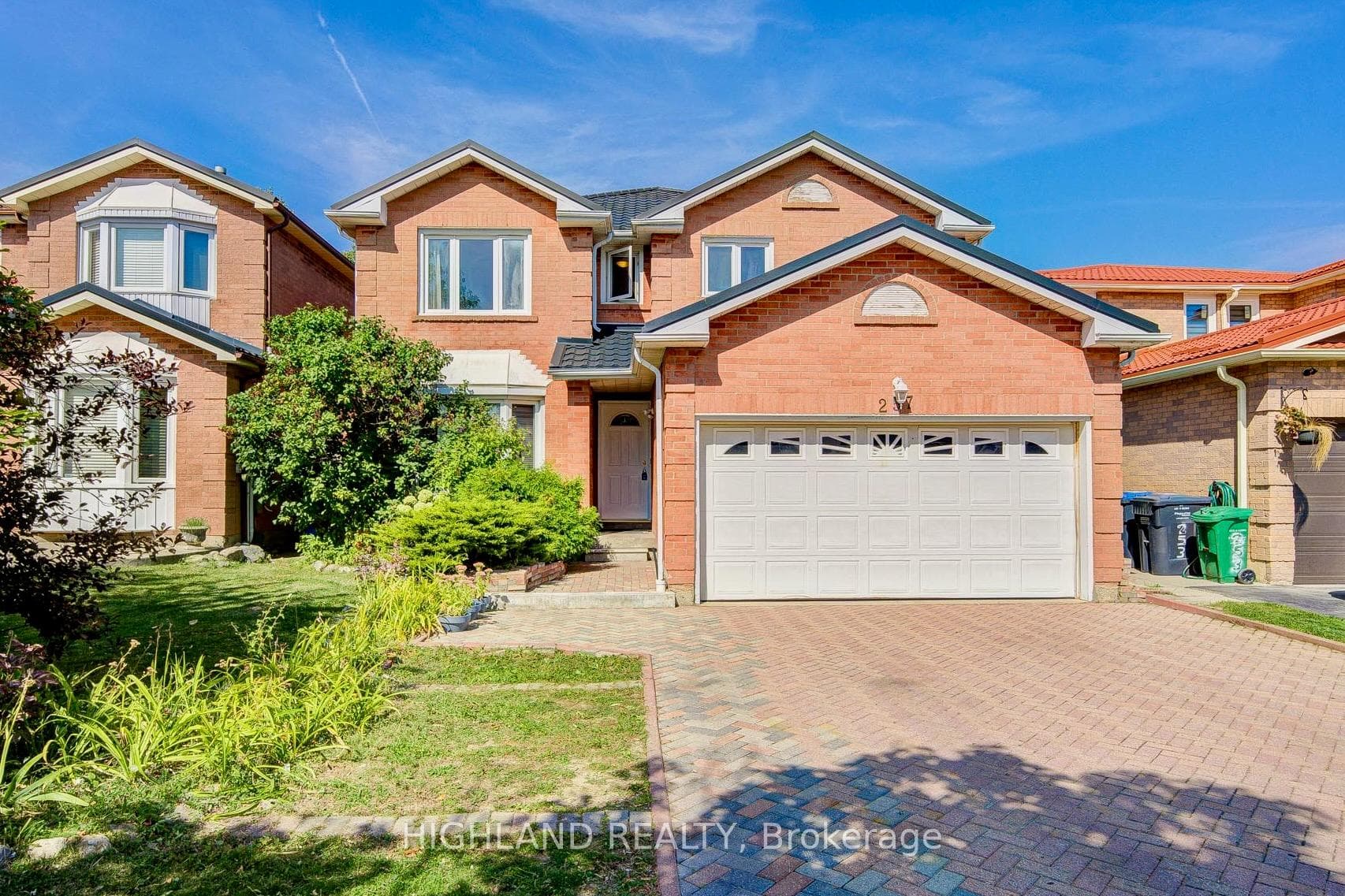 257 Huntington Ridge Drive, Mississauga, ON L5R 1S3 - Photo 1