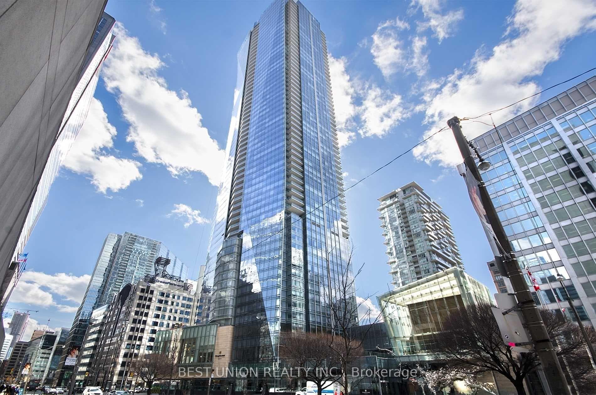180 University Avenue Unit 5301, Downtown Toronto / Waterfront, ON M5H 0A2 - Photo 1