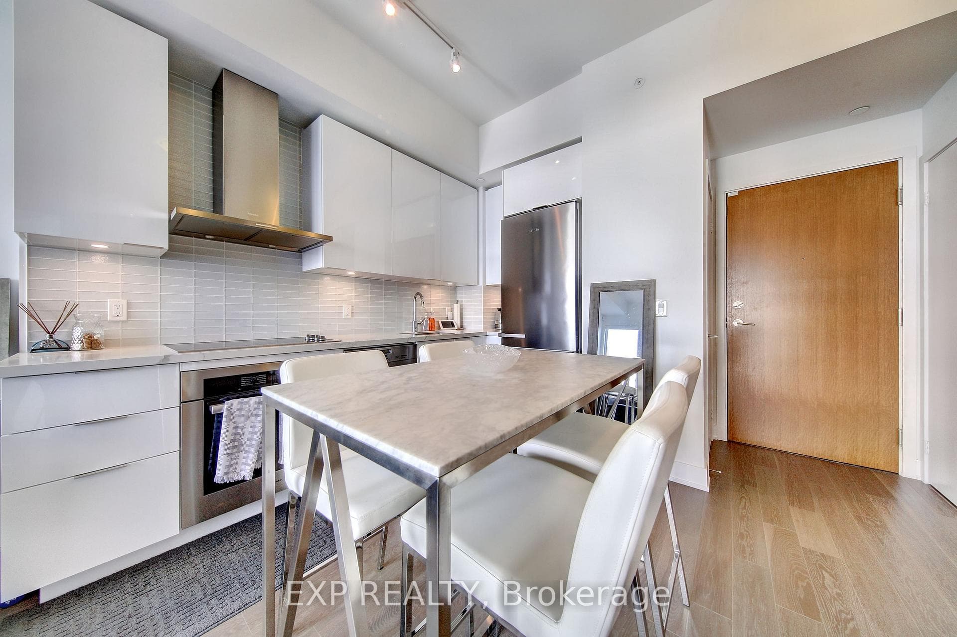 30 Shore Breeze Drive Unit 6009, Liberty Village / Parkdale / South Parkdale, ON M8V 0J1 - Photo 1