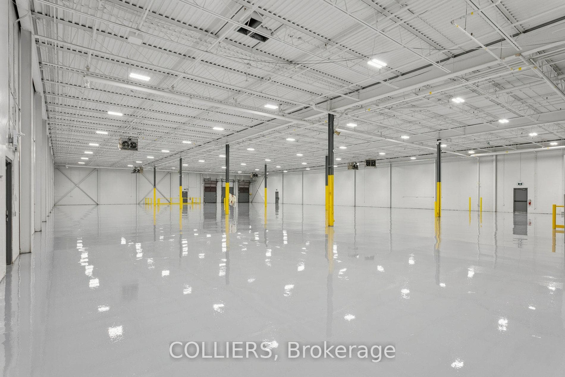 5200 Orbitor Drive, Mississauga, ON L4W 5B4 - Photo 1