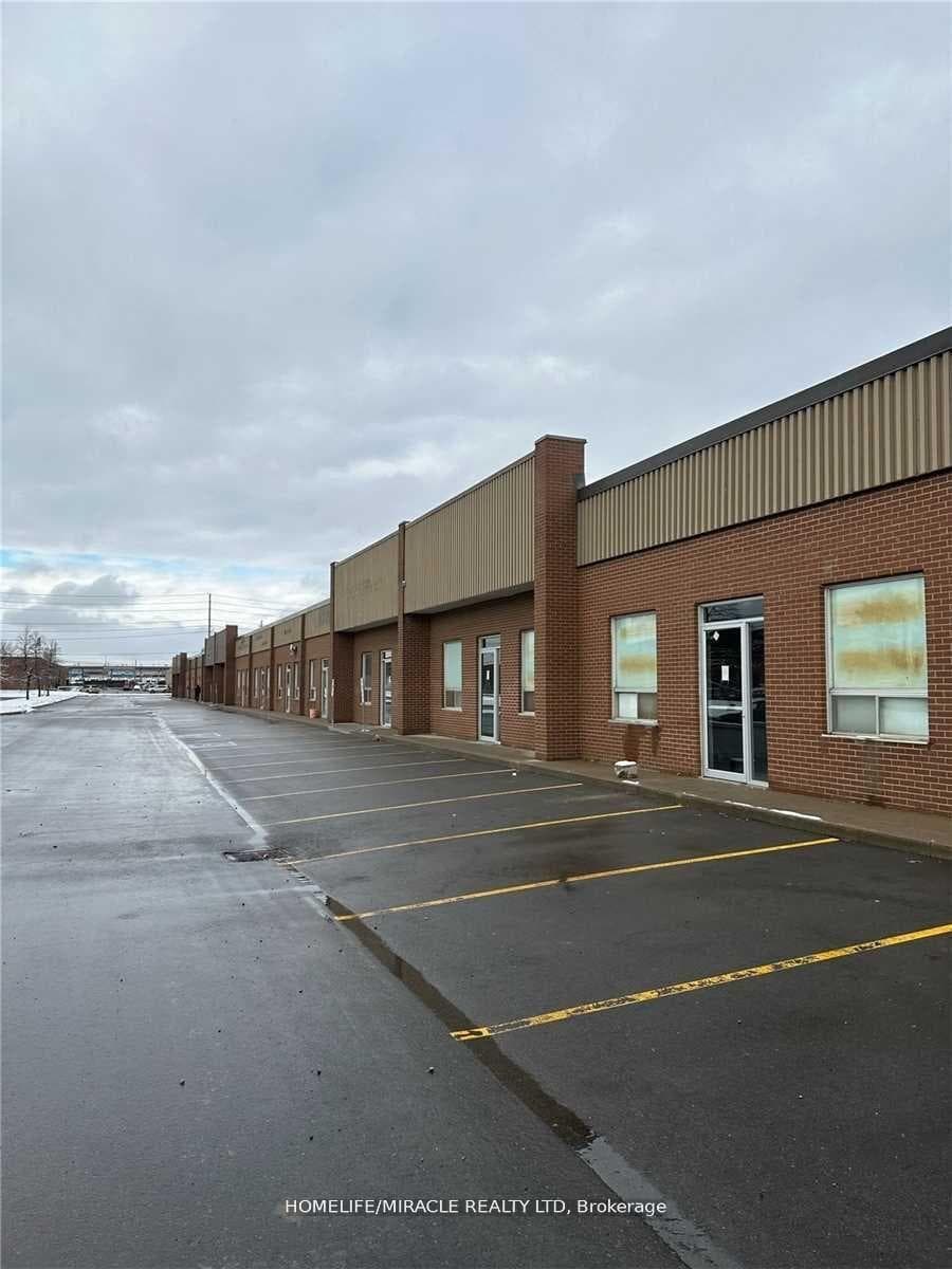 7517 Bren Road Unit 16, Mississauga, ON L4T 3V4 - Photo 1