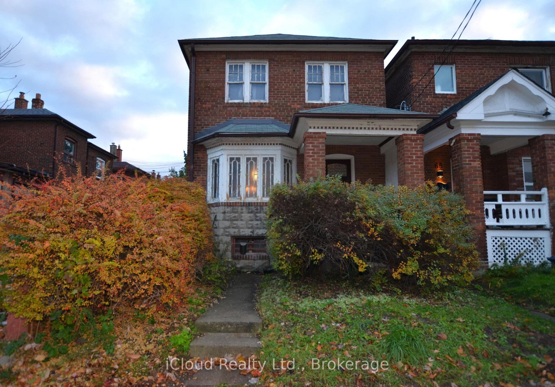 63 Ulster Street, Downtown Toronto / Waterfront, ON M5S 1E6 - Photo 1