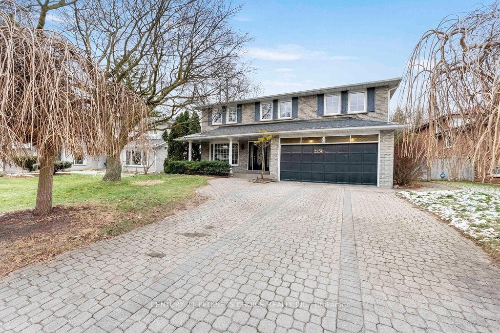 2250 Kenbarb Road, Mississauga, ON L5B 2E8 - Photo 1