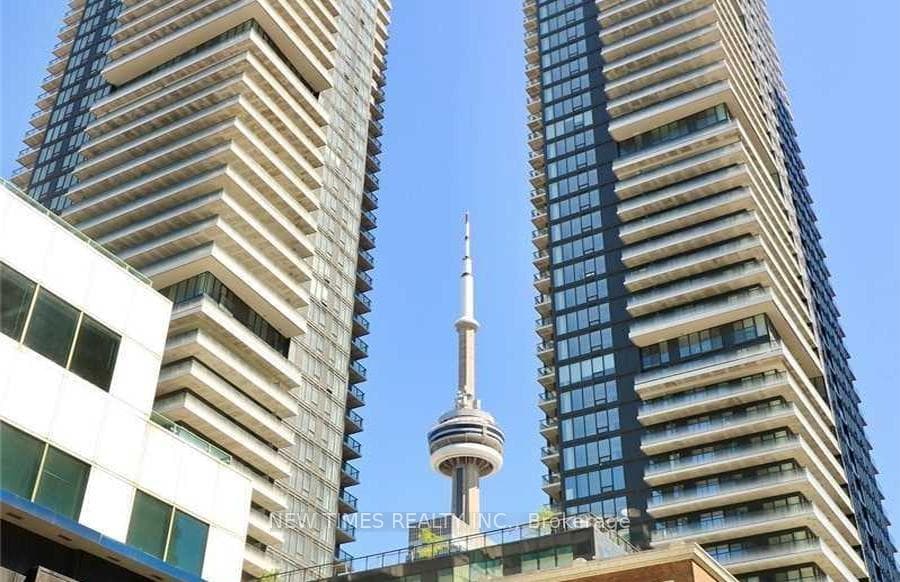 125 Blue Jays Way Unit 2102, Downtown Toronto / Waterfront, ON M5V 0N5 - Photo 1