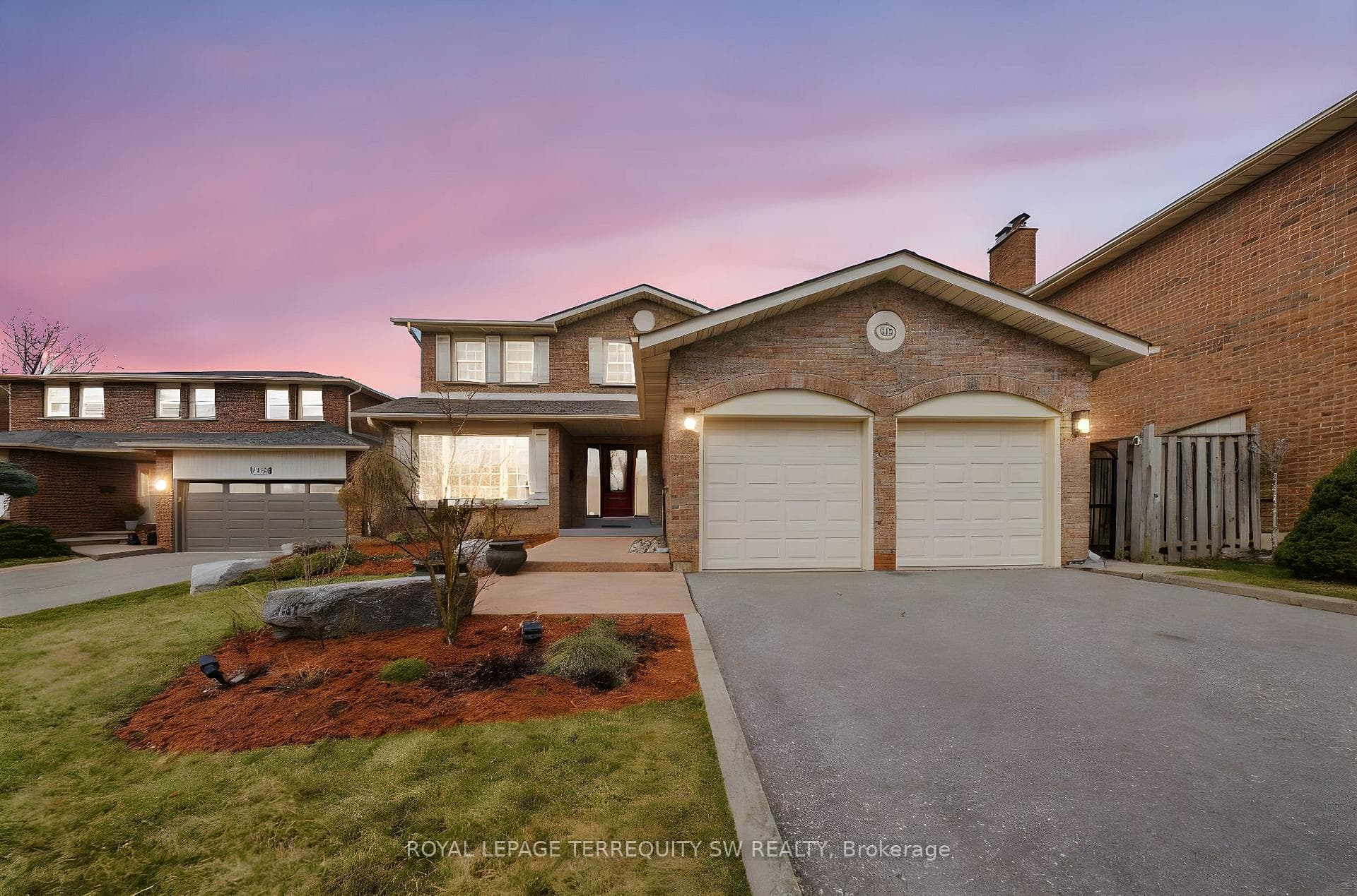 1169 Carlo Court, Mississauga, ON L4W 3N6 - Photo 1