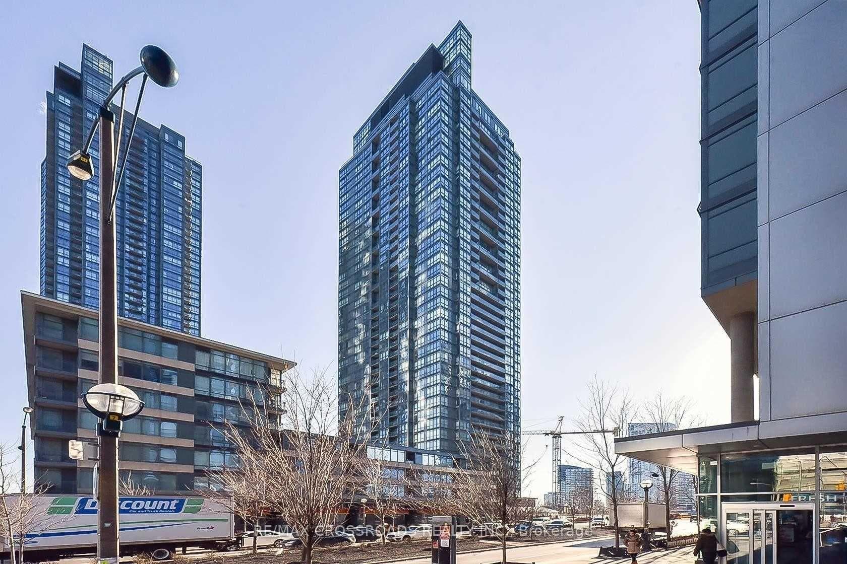 15 Fort York Boulevard Unit 4712, Downtown Toronto / Waterfront, ON M5V 3Y4 - Photo 1