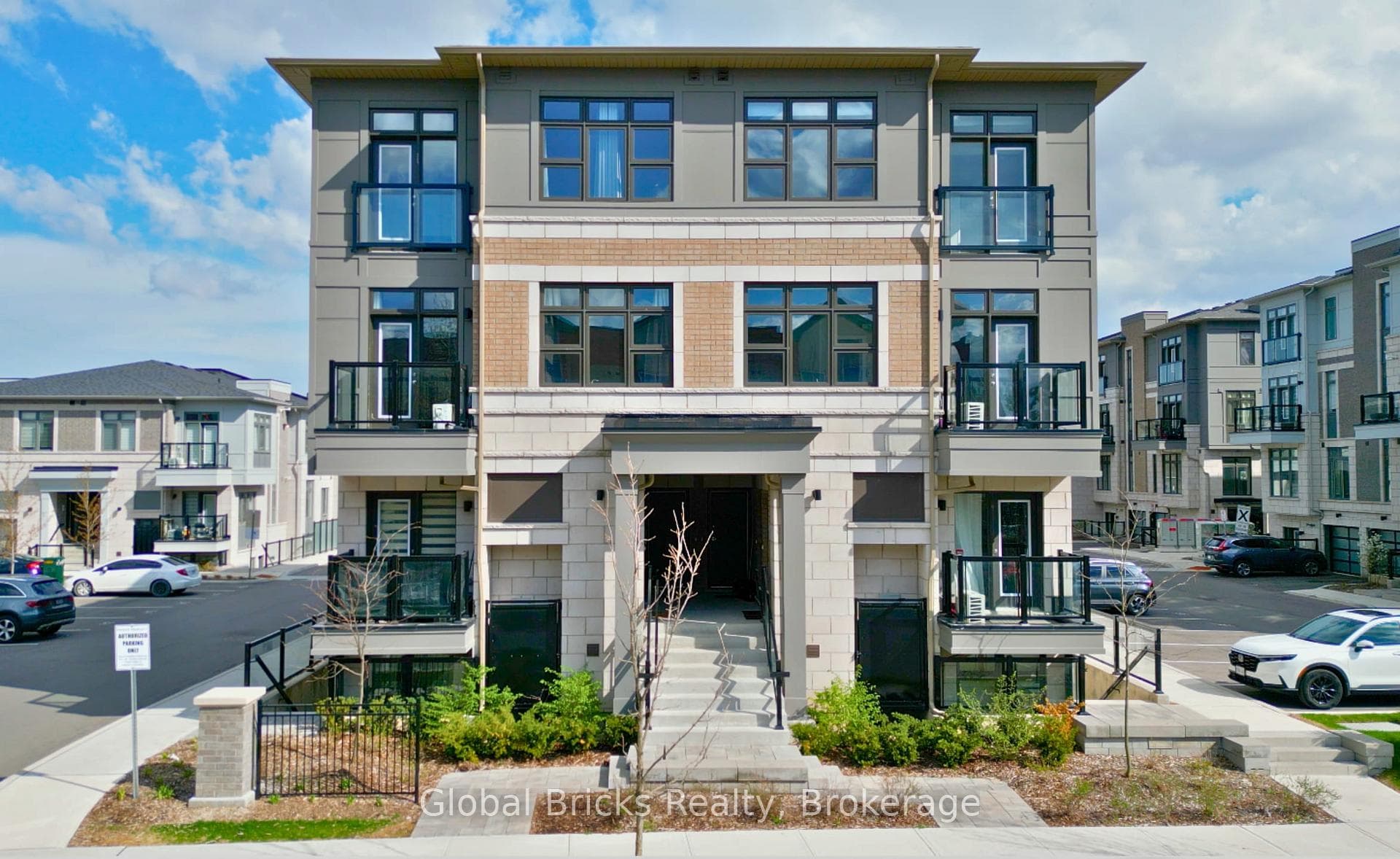 10 Halliford Pl Place Unit 306, Brampton, ON L6P 4R1 - Photo 1