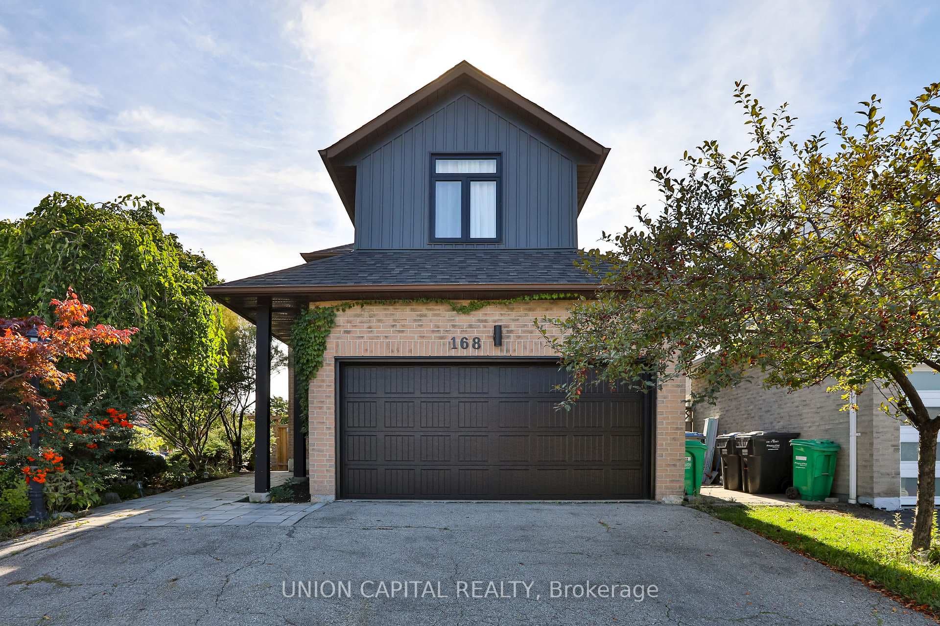 168 Kingsbridge Garden Circle, Mississauga, ON L5R 1T5 - Photo 1