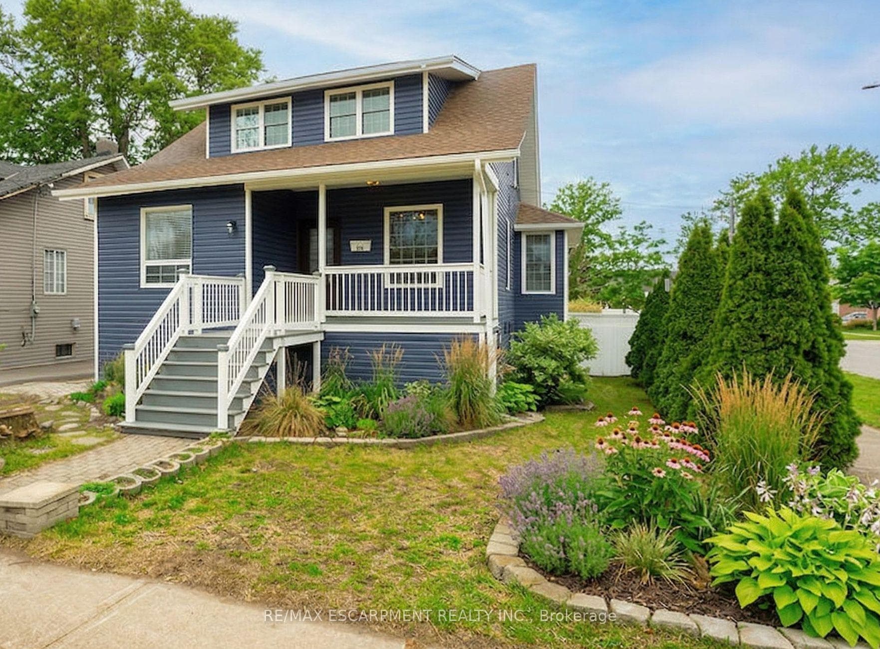 270 Beach Boulevard, Hamilton, ON L8H 6W1 - Photo 1