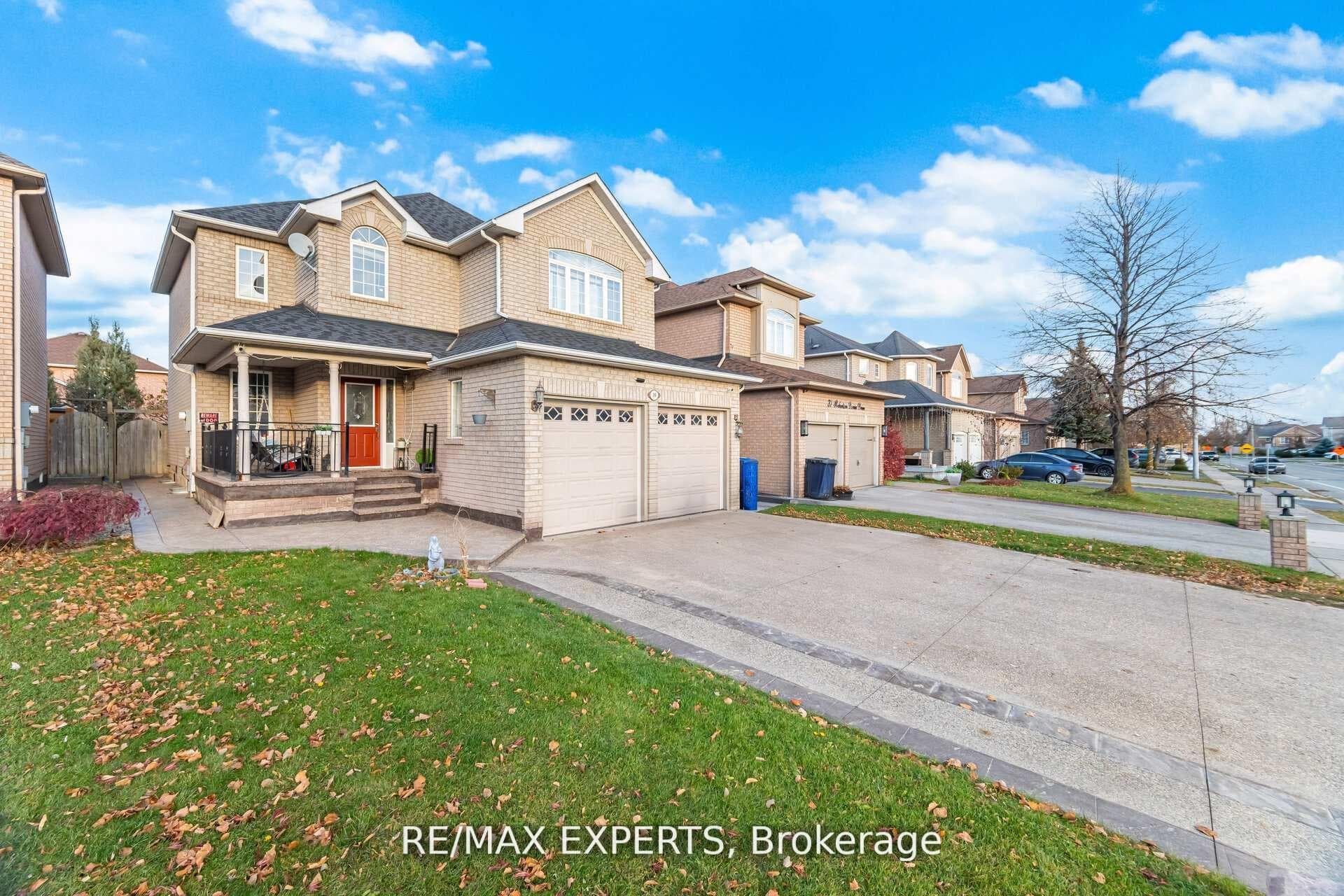 39 Robertson Davies Drive, Brampton, ON L7A 1K3 - Photo 1