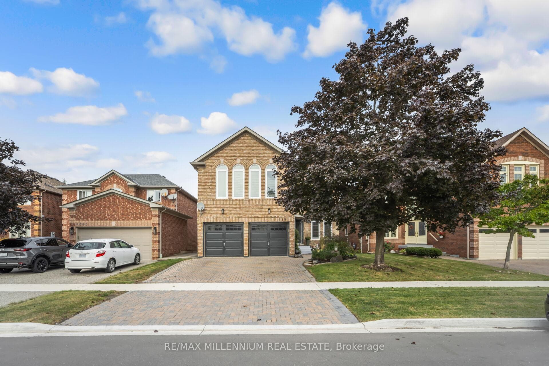 6881 Forest Park Drive, Mississauga, ON L5N 6X7 - Photo 1