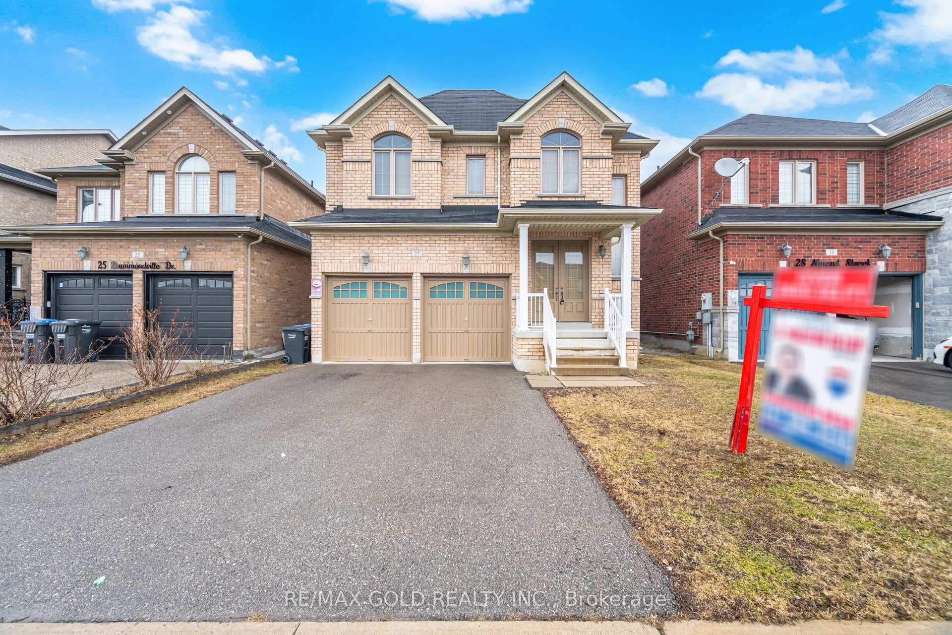 27 Drummondville Drive, Brampton, ON L6P 3S5 - Photo 1
