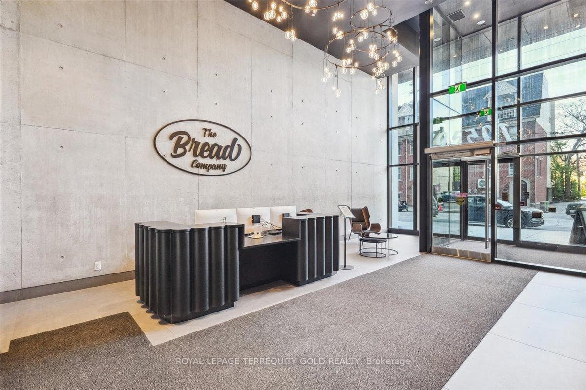 195 McCaul Street Unit 2003, Downtown Toronto / Waterfront, ON M5T 0E5 - Photo 1