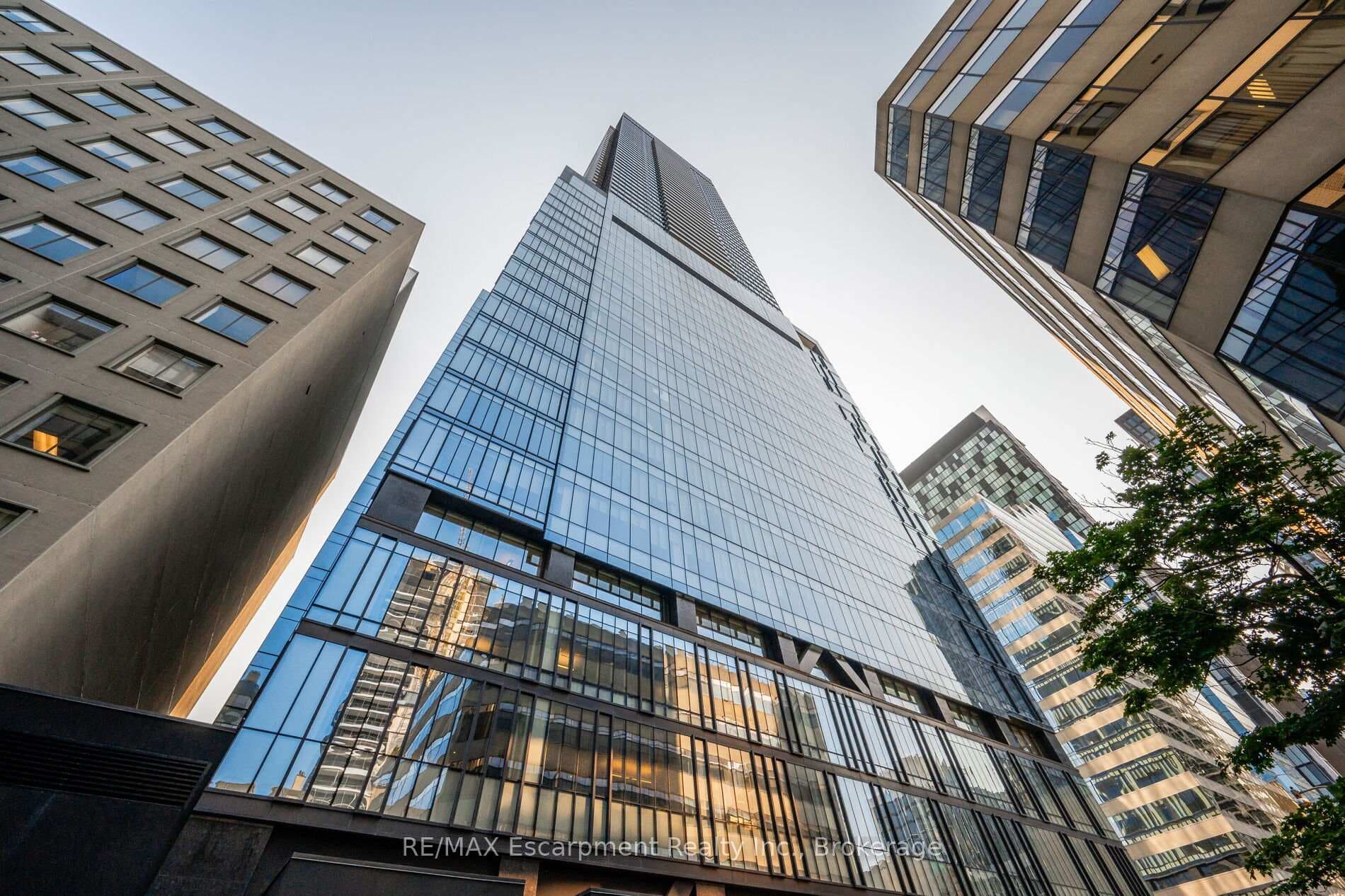 488 University Avenue Unit 2816, Downtown Toronto / Waterfront, ON M5G 0C1 - Photo 1