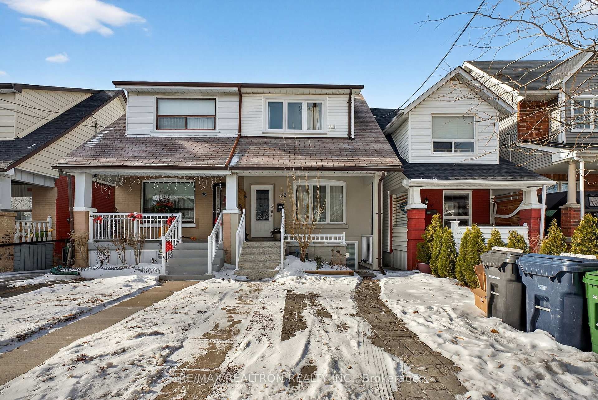 92 Donlands Avenue, Danforth / East York, ON M4J 3P1 - Photo 1