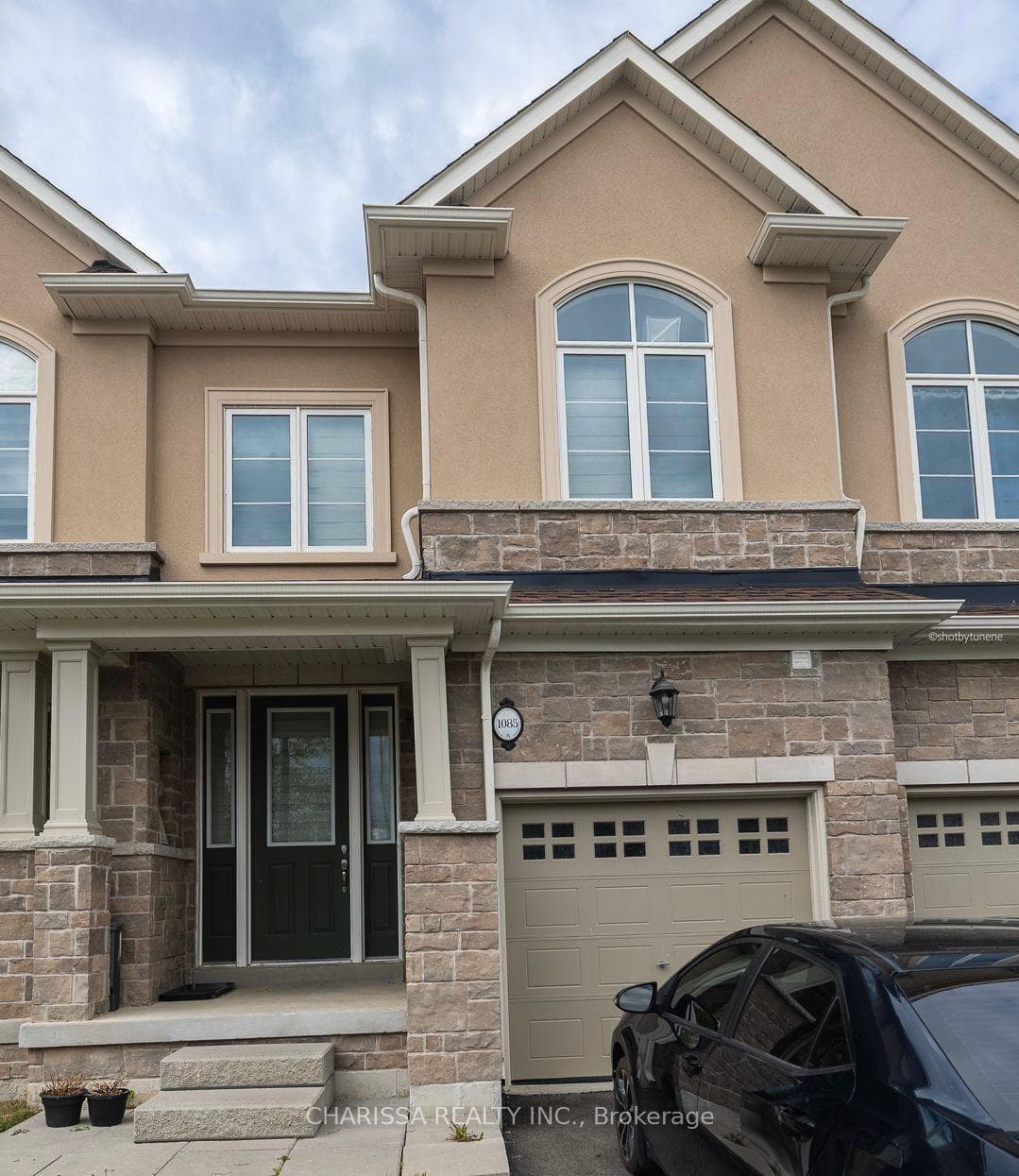 1085 Garner Road, Hamilton, ON L9G 0G9 - Photo 1