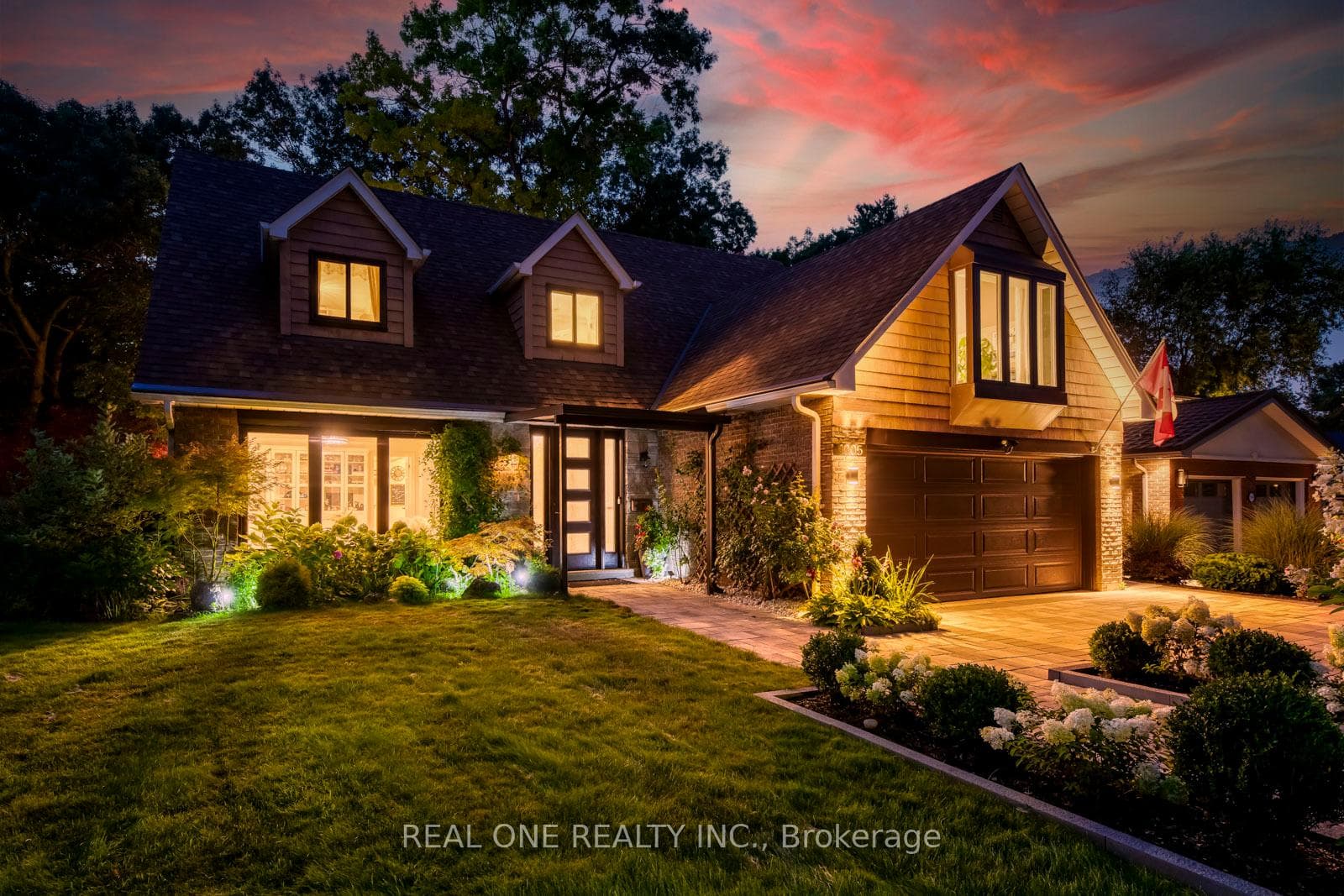 1005 Fair Birch Drive, Mississauga, ON L5H 1M4 - Photo 1