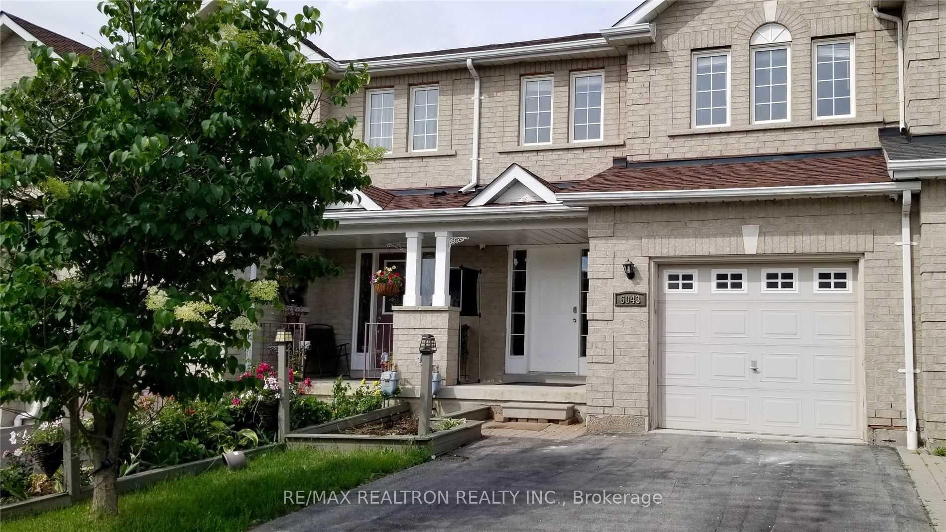 6043 Coxswain Crescent, Mississauga, ON L5V 2Z9 - Photo 1